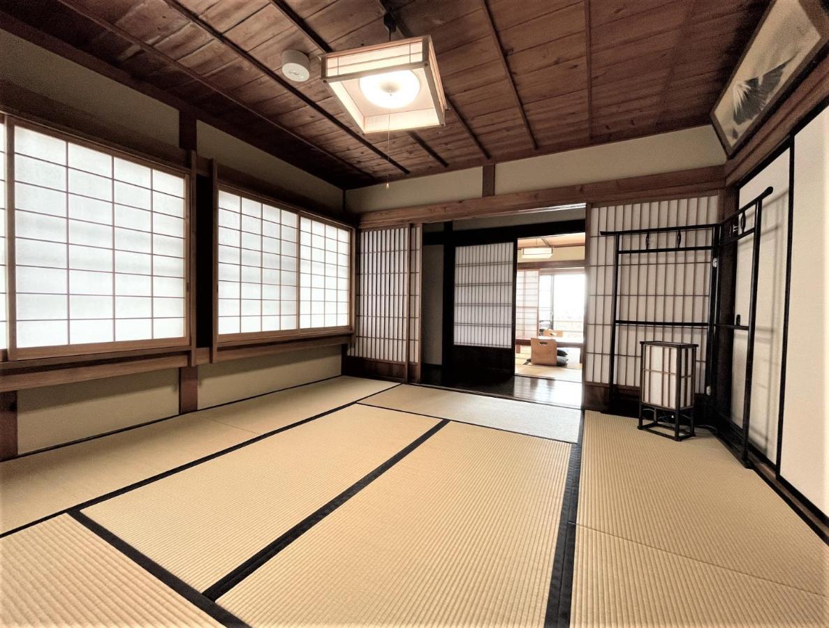 宿屋白金家 Yadoya-Shiroganeya 1日1組限定2名から8名様まで 全館貸切り 伝統的建造物の旅籠宿 Traditional Culture Experience Nagano Exteriör bild
