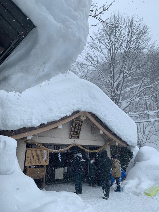 宿屋白金家 Yadoya-Shiroganeya 1日1組限定2名から8名様まで 全館貸切り 伝統的建造物の旅籠宿 Traditional Culture Experience Nagano Exteriör bild